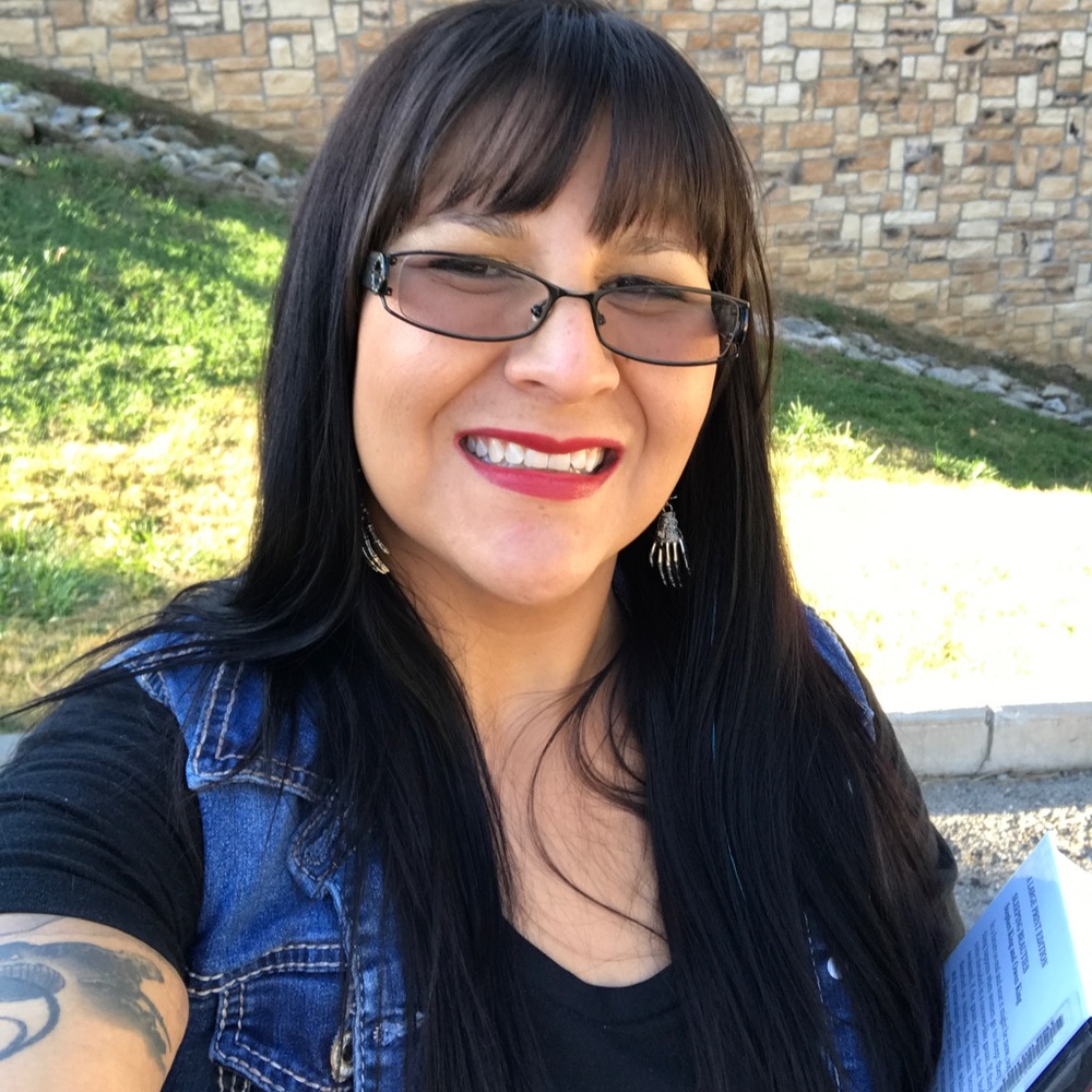 Meet your Posher, Crystal